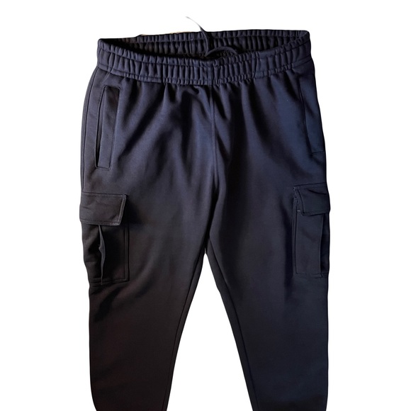 Pro Club Men's Heavyweight Tapered
Cargo Sweatpant - Picture 4 of 4